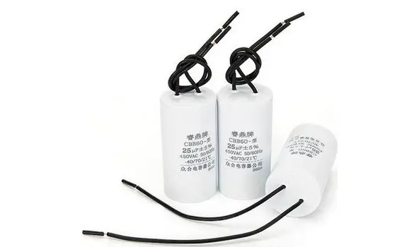 100uF 450V Capacitor wired